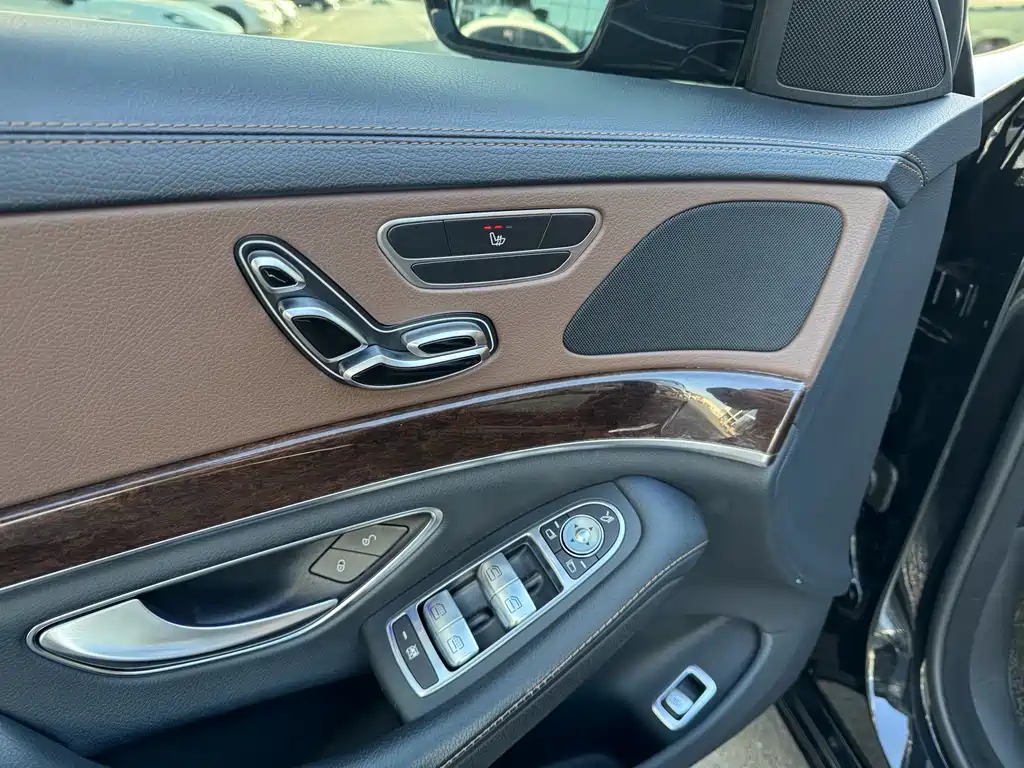 Mercedes-Benz S-Class — миниатюра 11