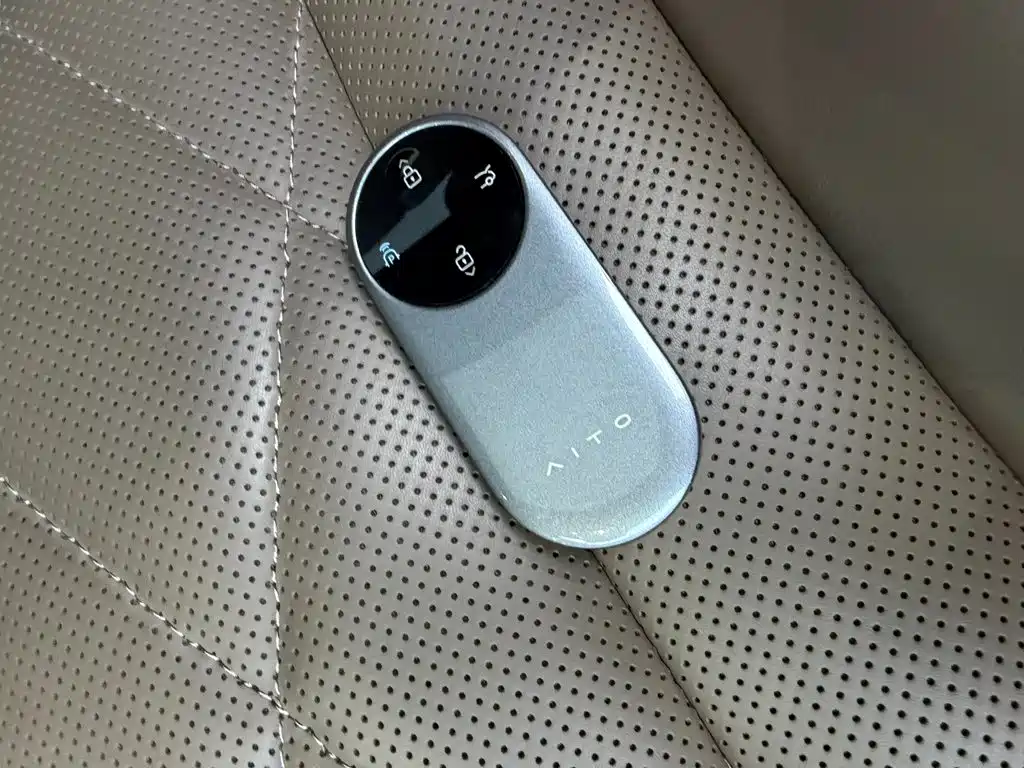 AITO AITO M9 — миниатюра 18