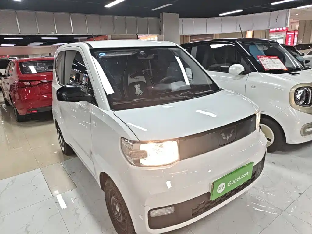 Wuling MINIEV — миниатюра 4