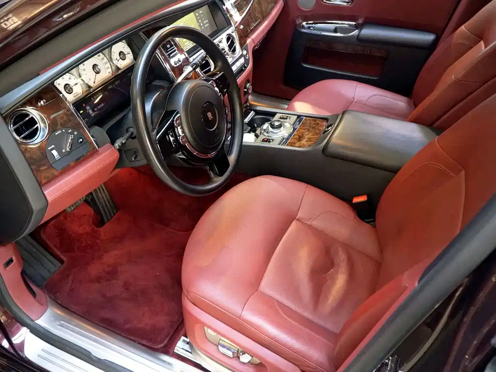 Rolls-Royce Ghost — миниатюра 9