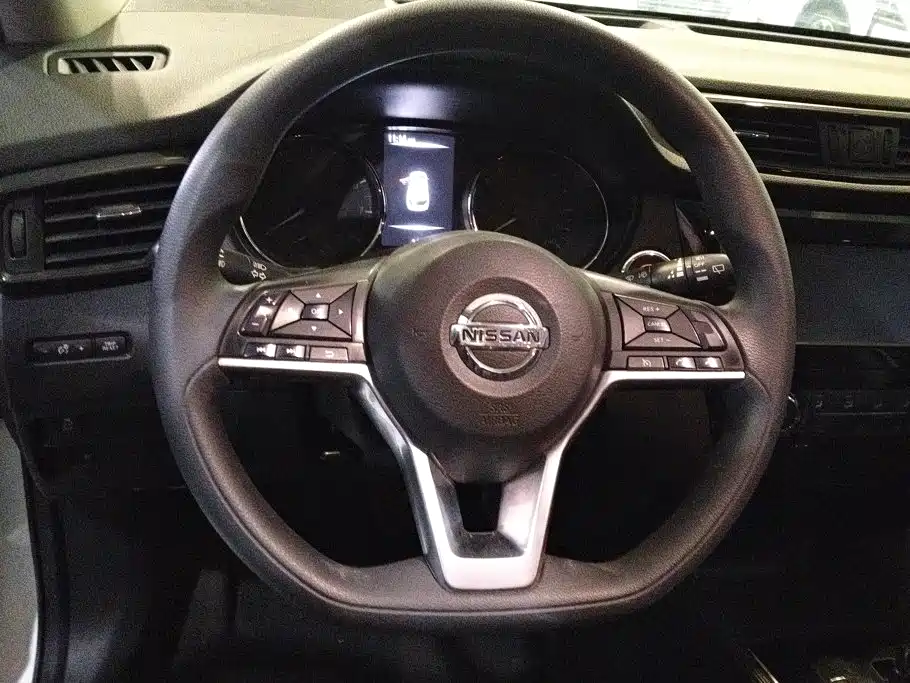 Nissan X-Trail — миниатюра 15