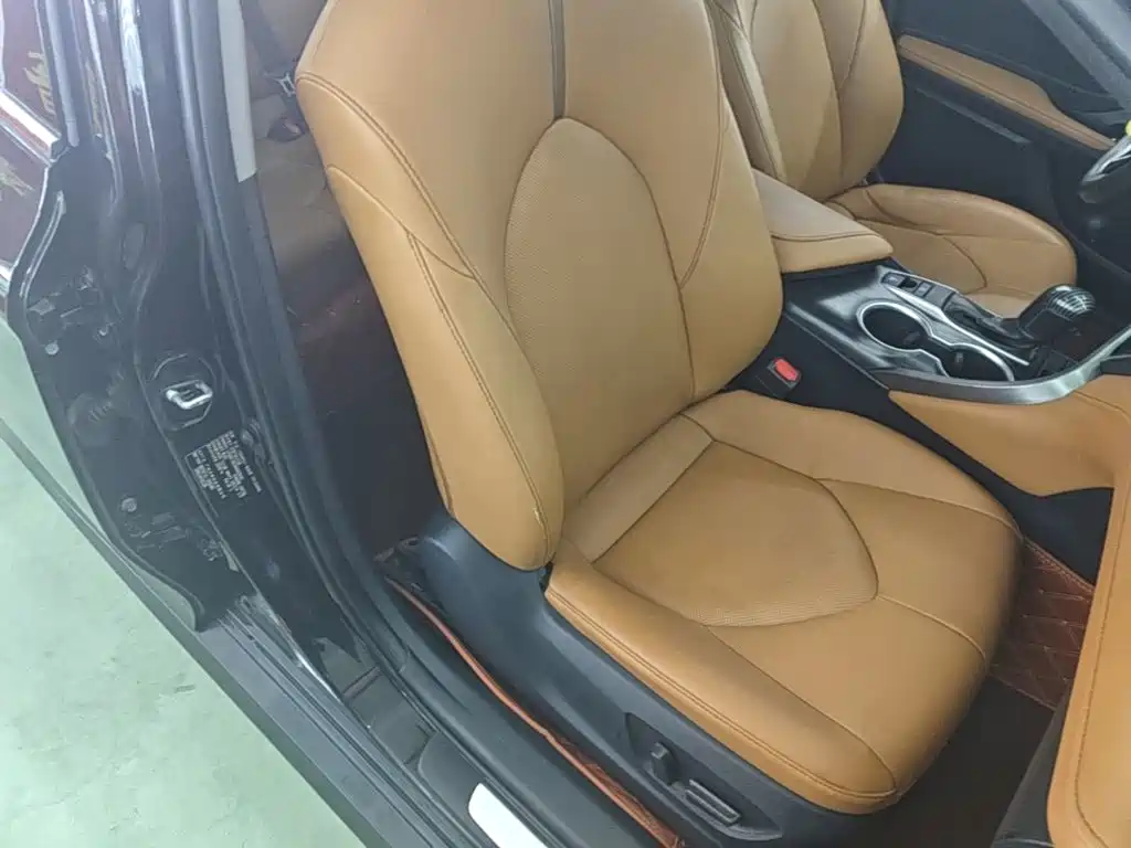 Toyota Camry — миниатюра 25