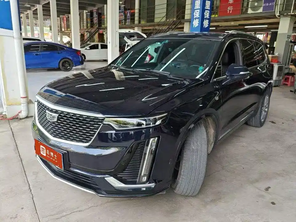 Cadillac XT6