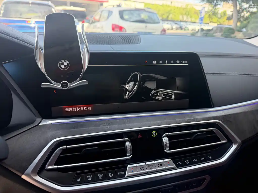 BMW X5 — миниатюра 7