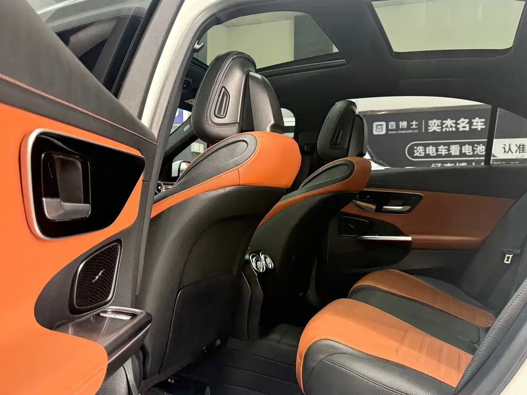 Mercedes-Benz C-Class — миниатюра 6