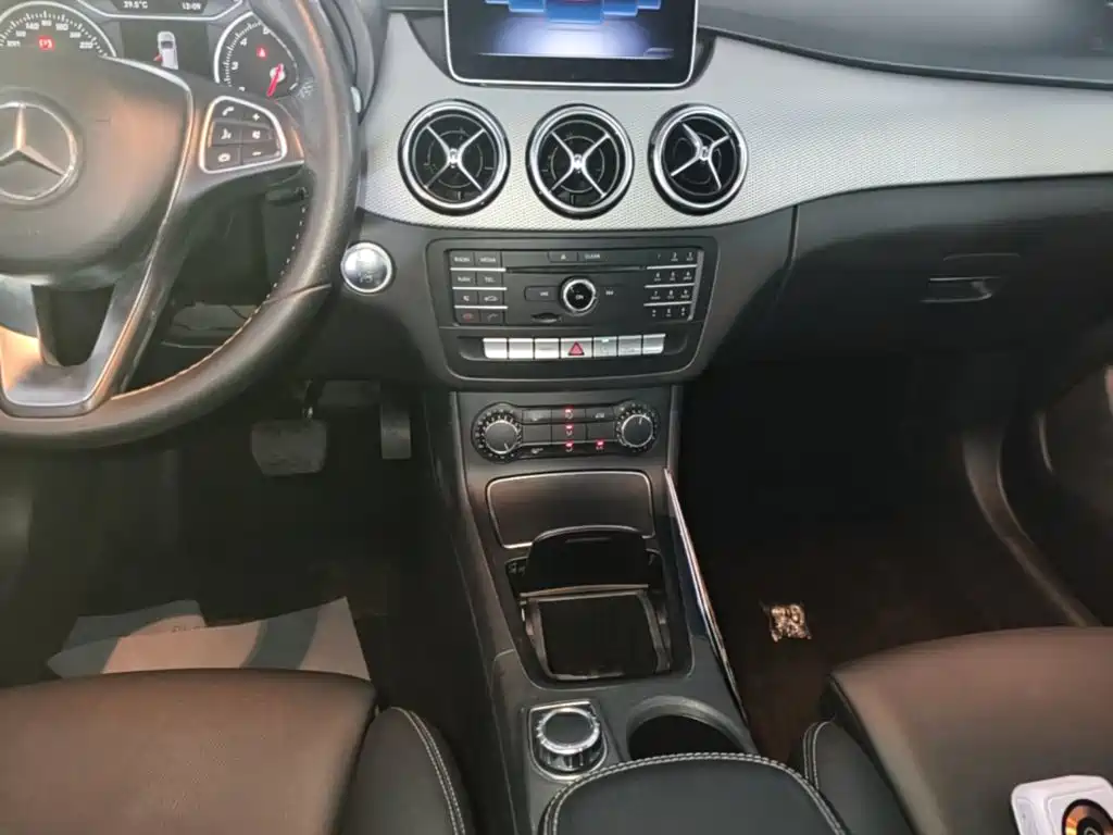 Mercedes-Benz B-Class — миниатюра 14