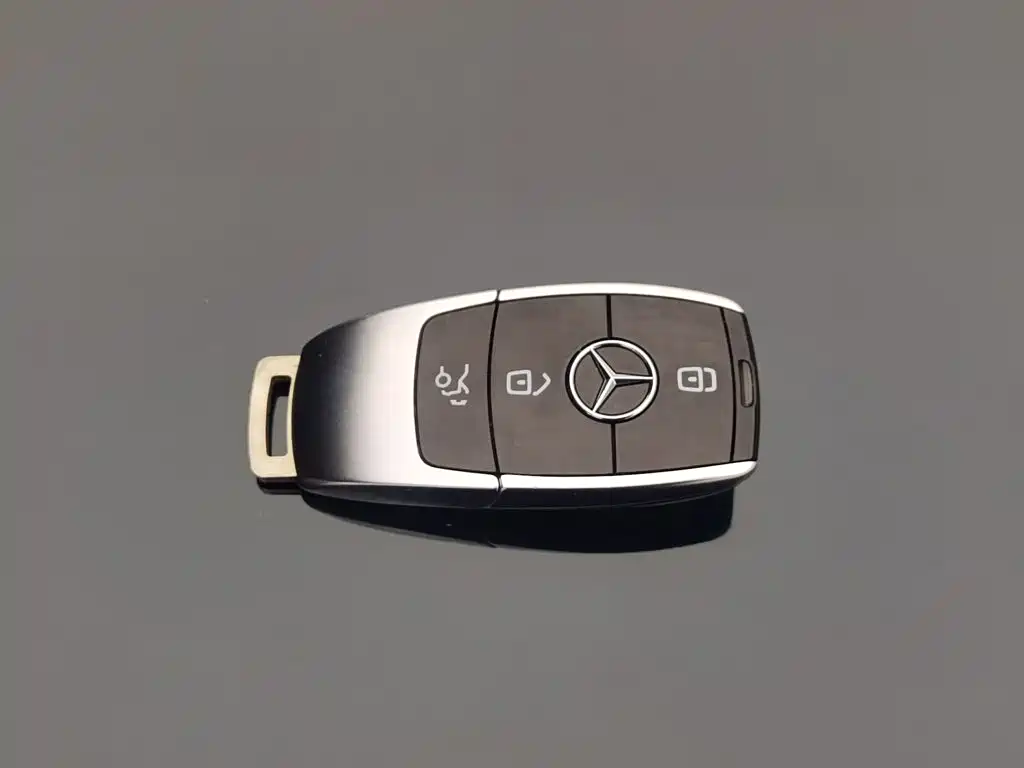 Mercedes-Benz E-Class — миниатюра 19