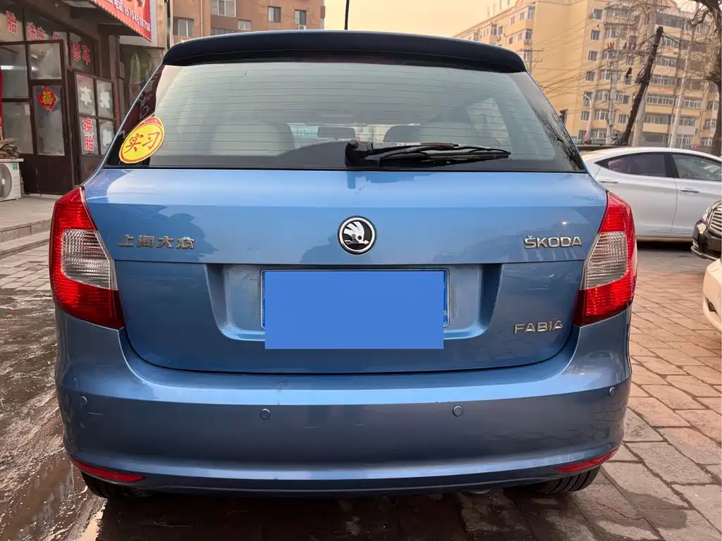 Skoda Fabia — миниатюра 6