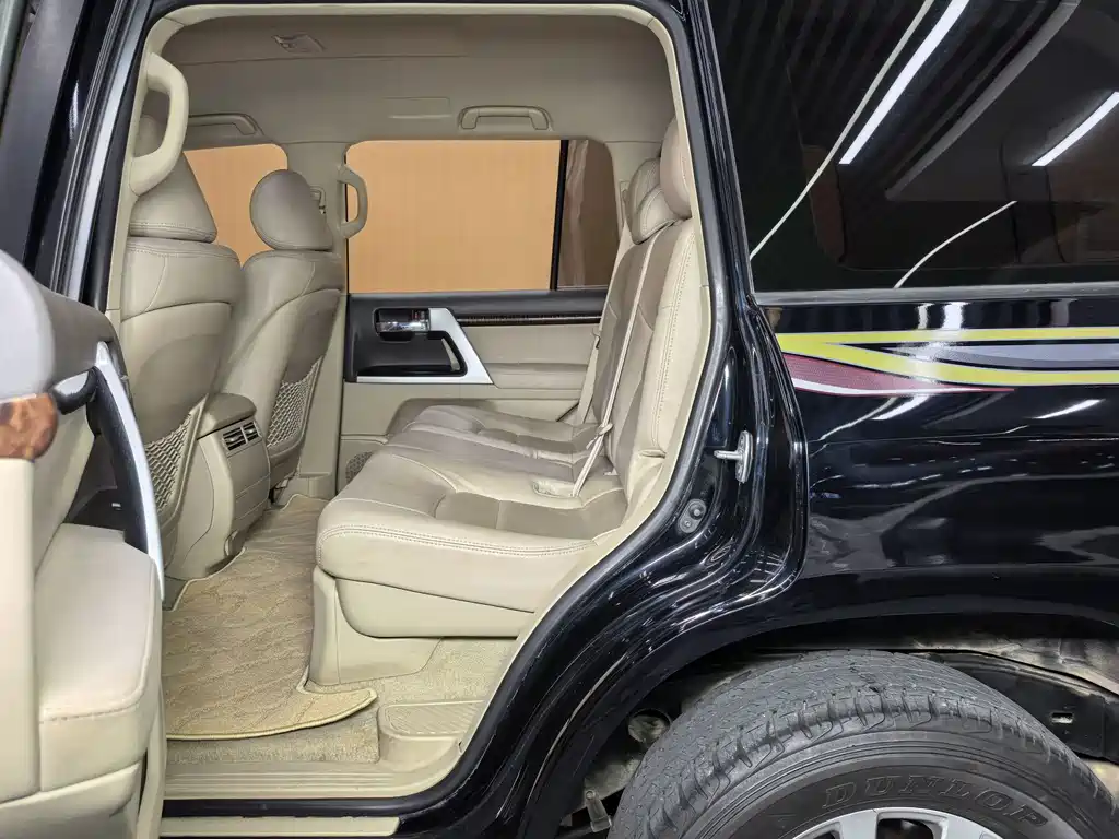 Toyota Land Cruiser — миниатюра 16