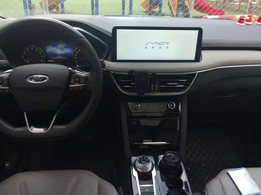 Ford Escape — миниатюра 12
