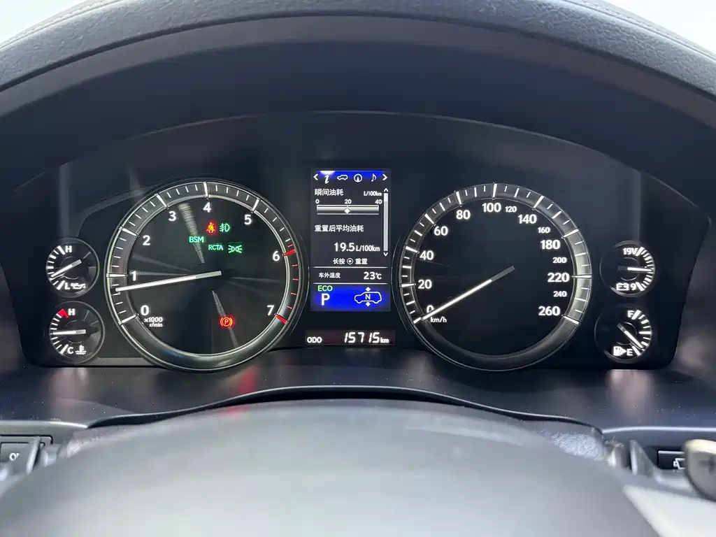 Lexus LX — миниатюра 13