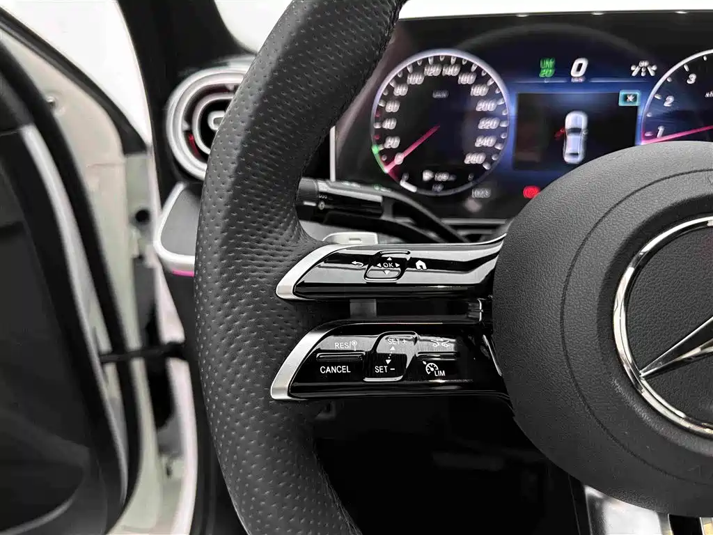 Mercedes-Benz C-Class — миниатюра 24