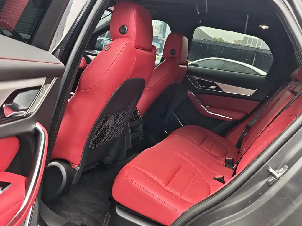 Jaguar F-PACE — миниатюра 13