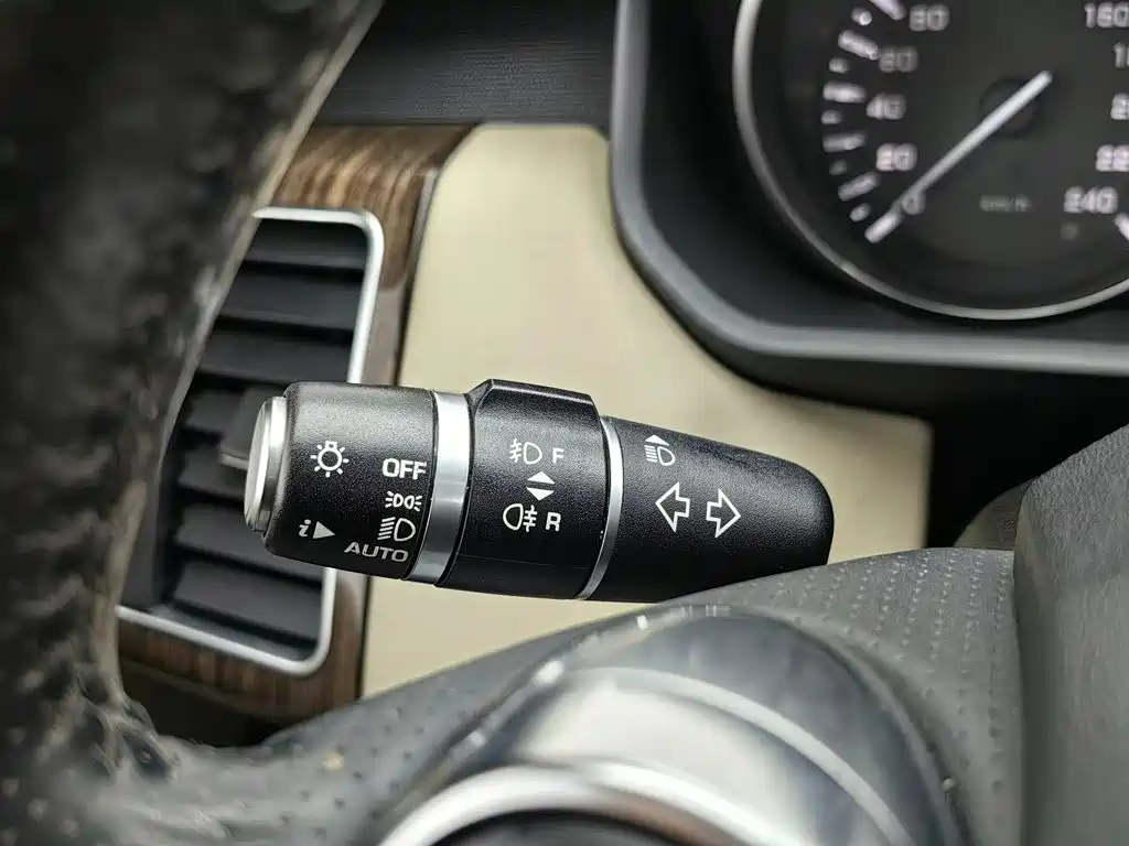 Land Rover Sport — миниатюра 20