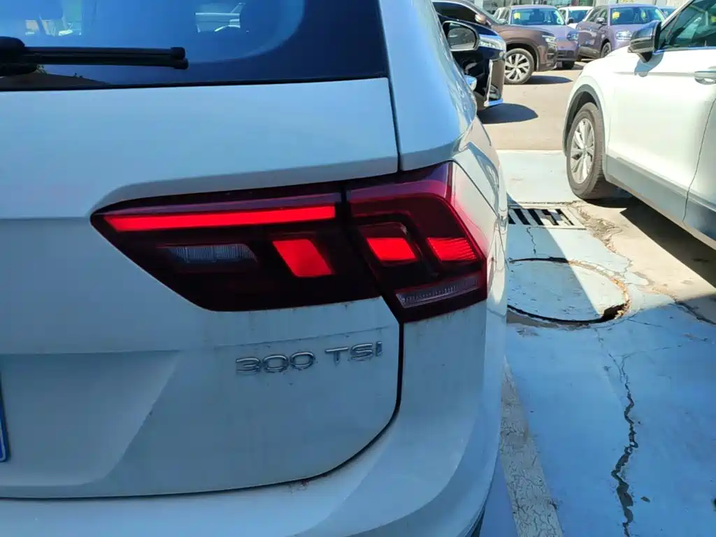 Volkswagen Tiguan L — миниатюра 8