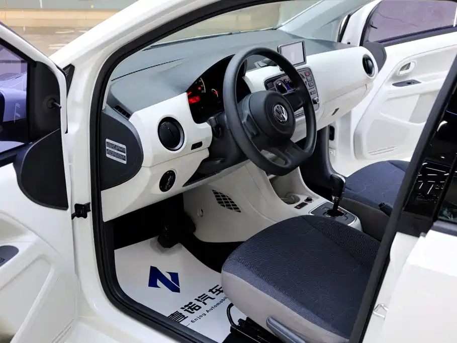 Volkswagen up! — миниатюра 16