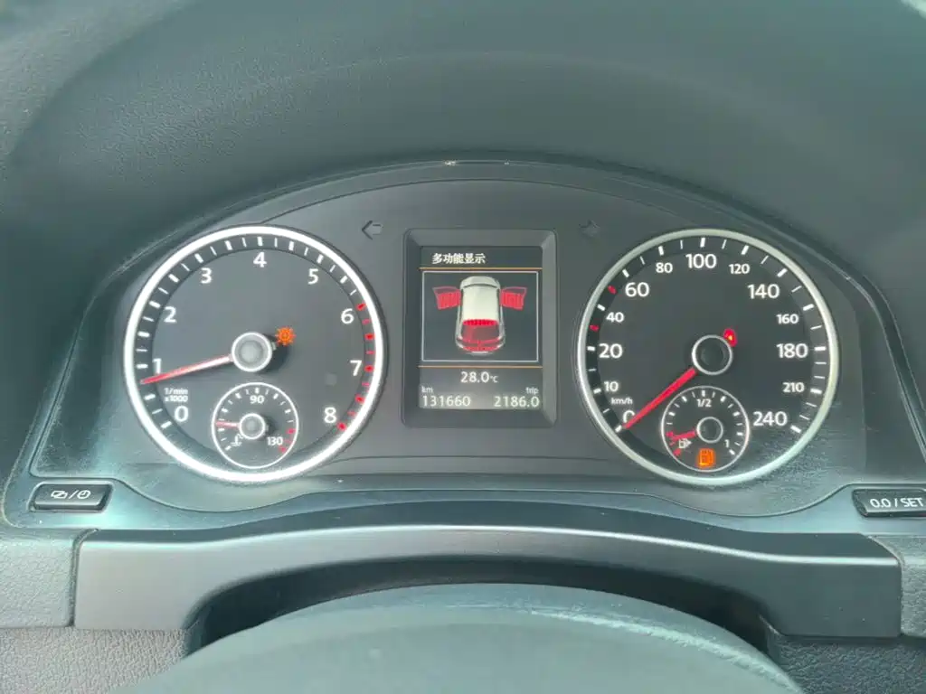 Volkswagen Tiguan — миниатюра 12