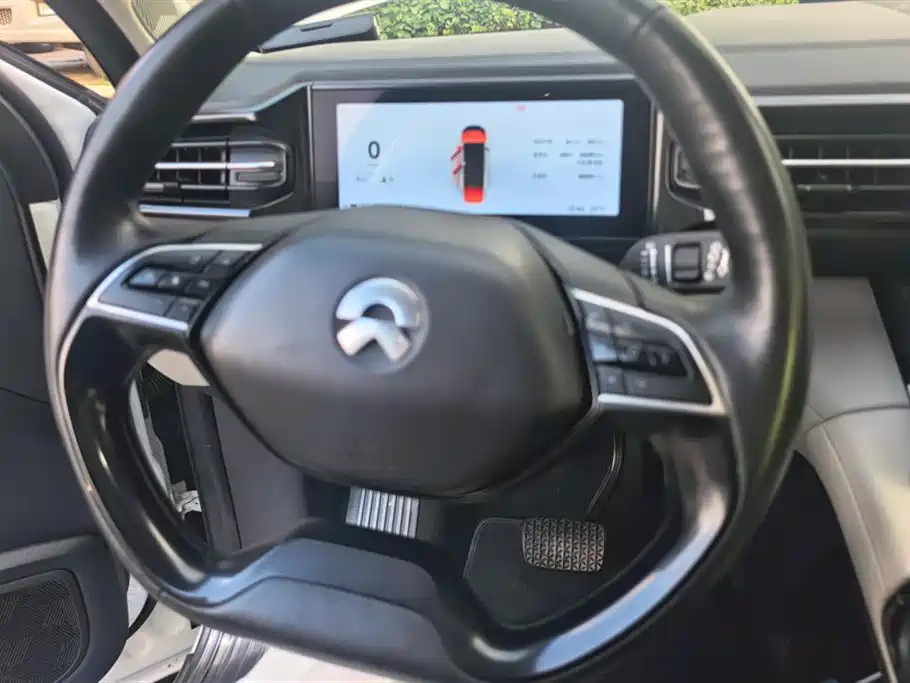 NIO NIO ES8
