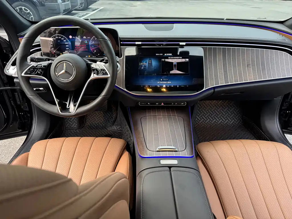 Mercedes-Benz E-Class — миниатюра 10