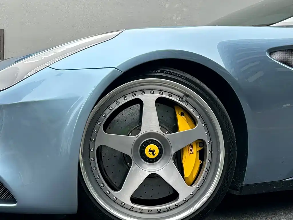 Ferrari FF 2012 6.3L V12