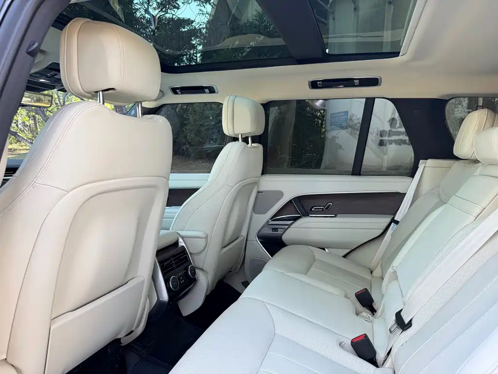 Land Rover Range Rover — миниатюра 7