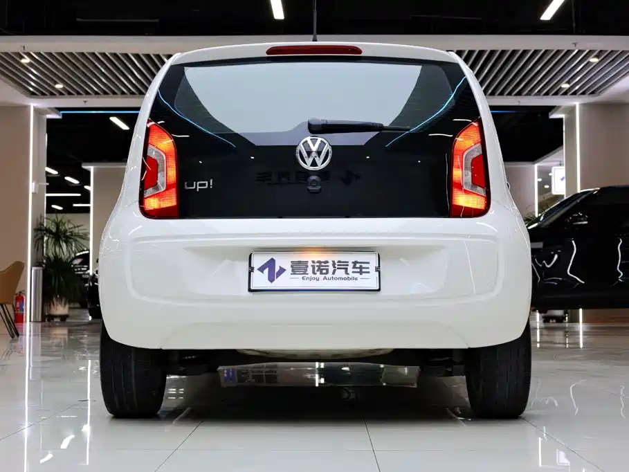 Volkswagen up! — миниатюра 7