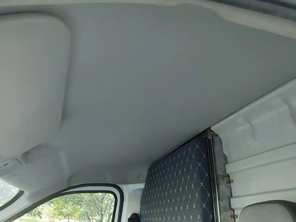 Wuling Yangguang — миниатюра 18