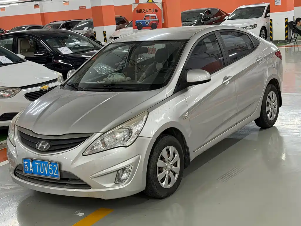 Hyundai Verna