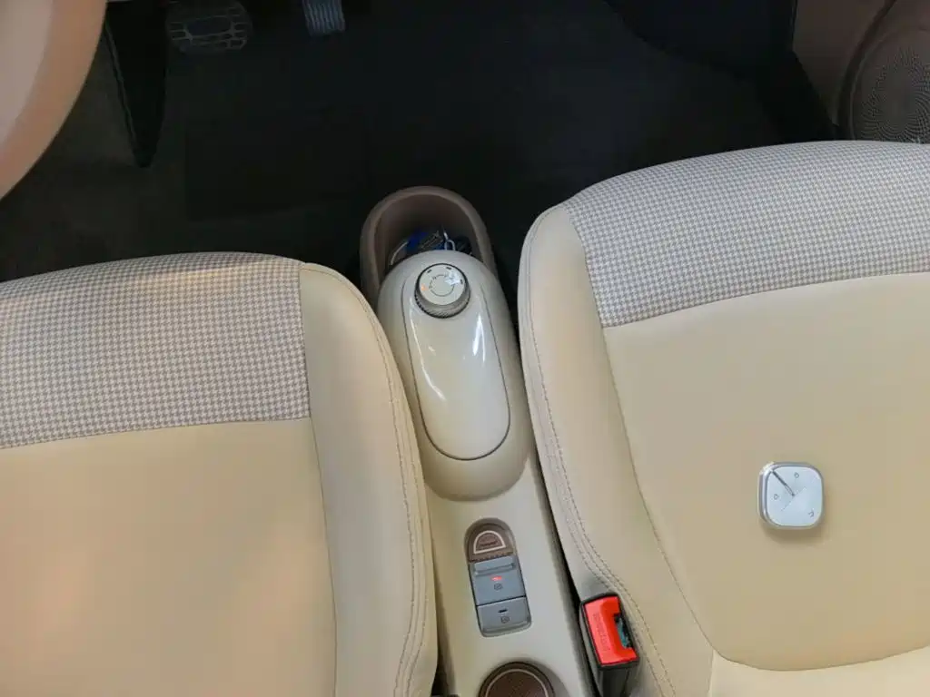 Wuling MINIEV — миниатюра 14