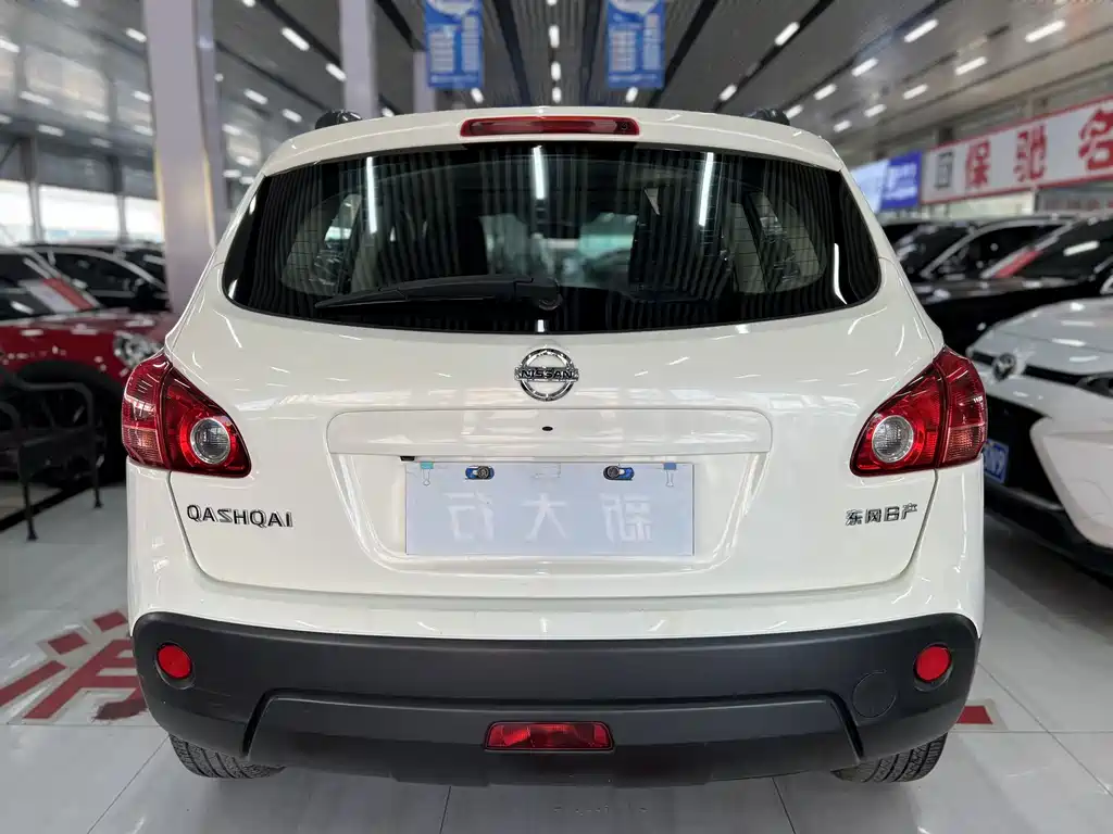 Nissan Qashqai — миниатюра 8