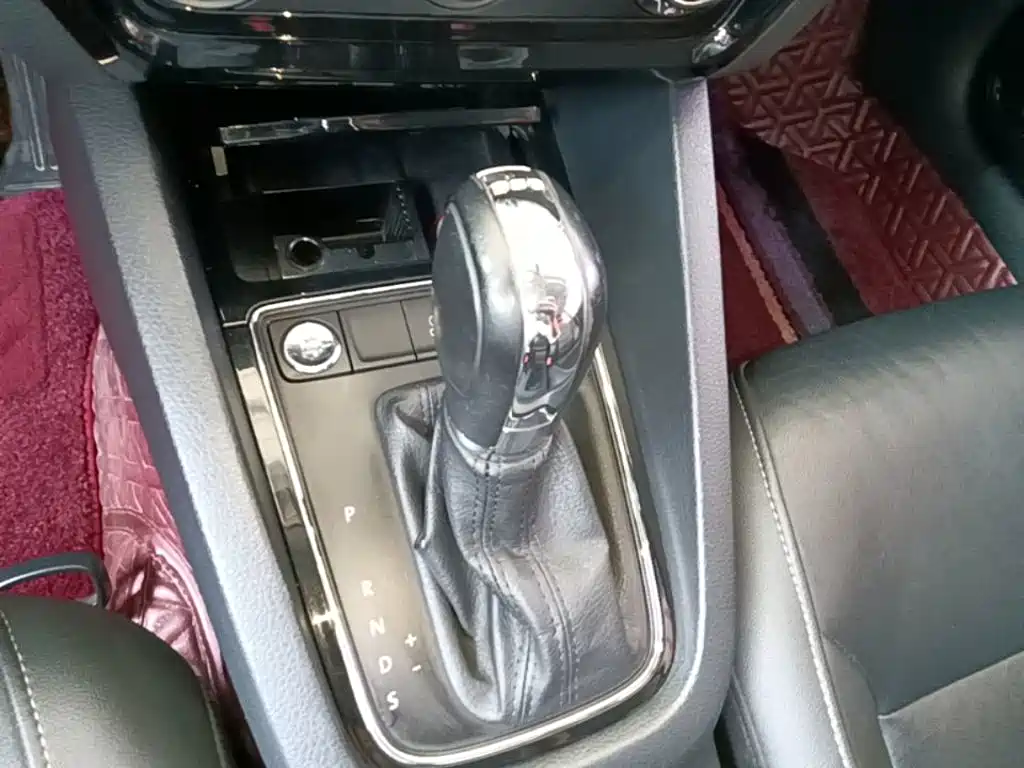 Volkswagen Sagitar — миниатюра 14