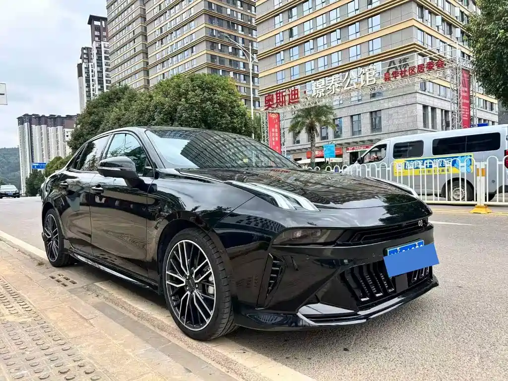 Lynk & Co 03 — миниатюра 3