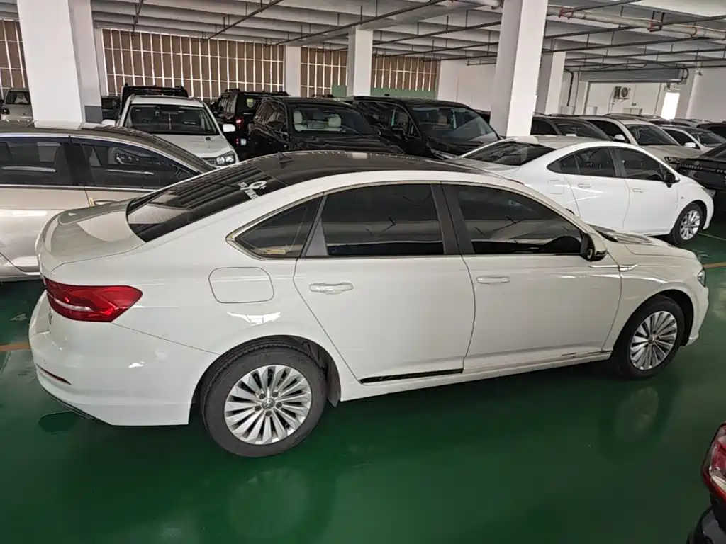 Volkswagen Lavida — миниатюра 26