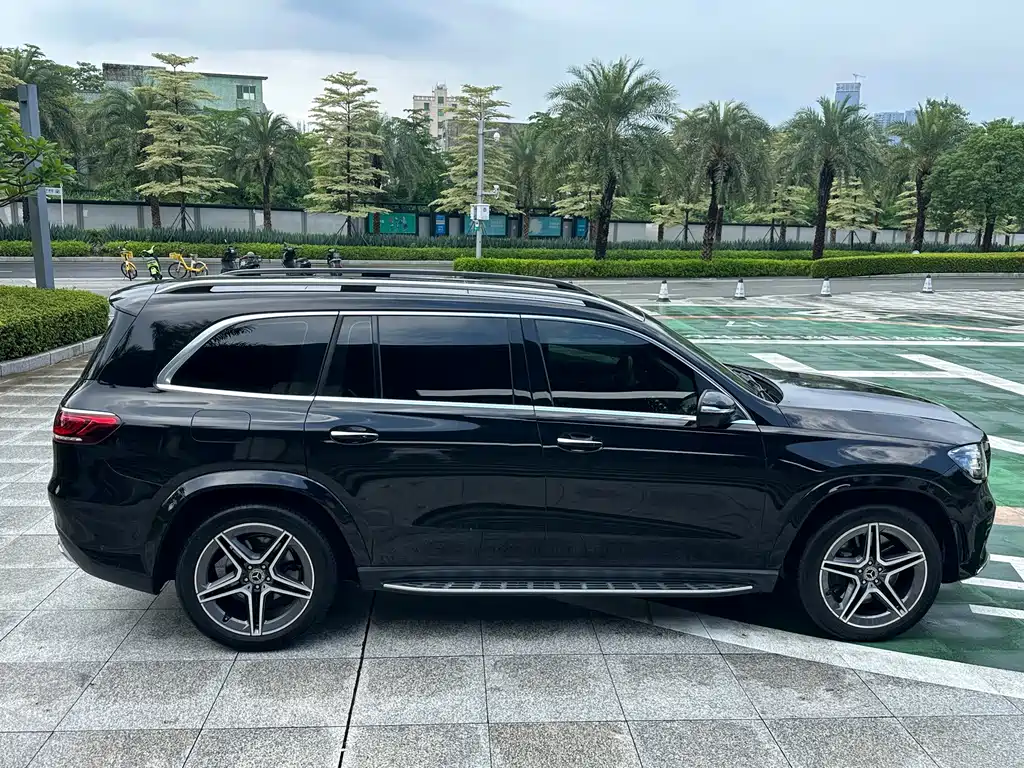 Mercedes-Benz GLS — миниатюра 30