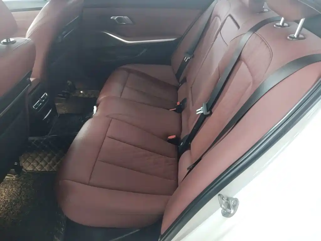 BMW 3 Series — миниатюра 17