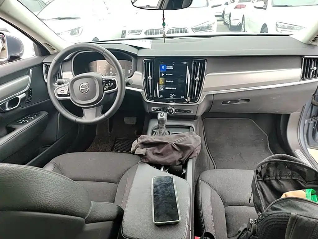 Volvo S90 — миниатюра 10