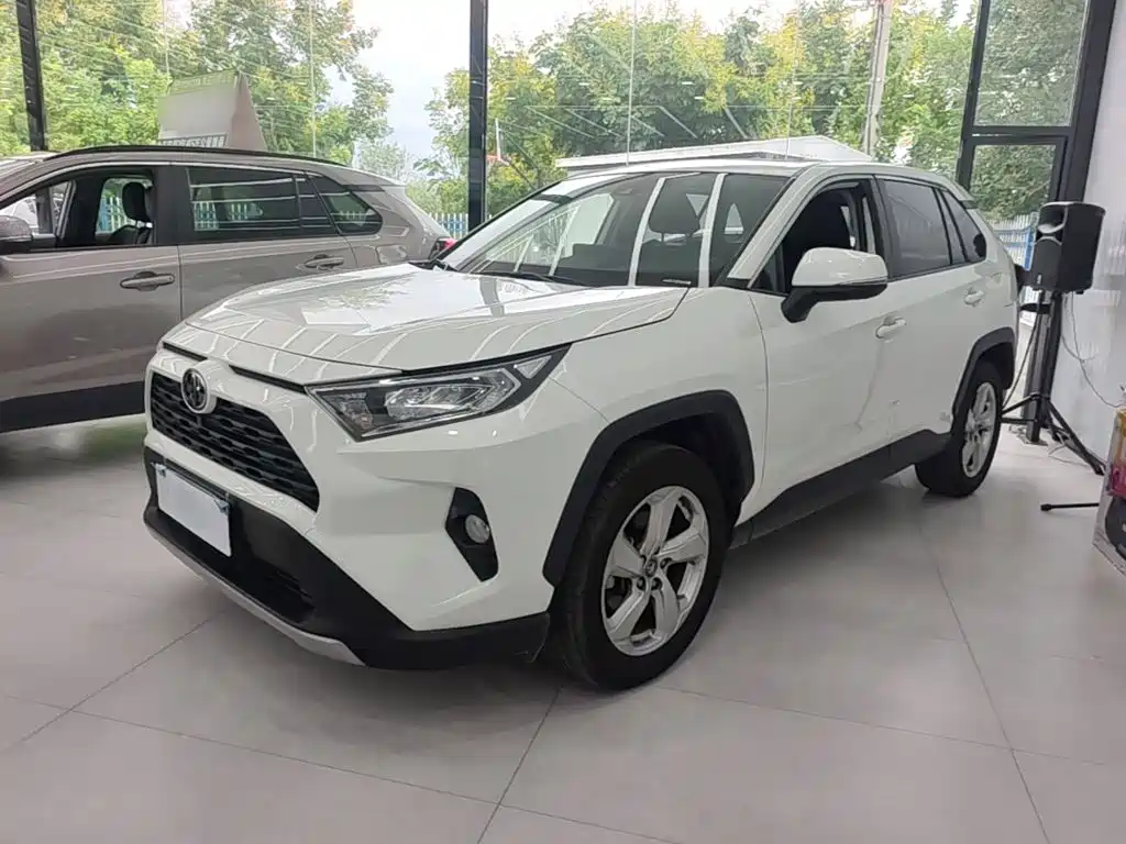 Toyota RAV4 — миниатюра 2