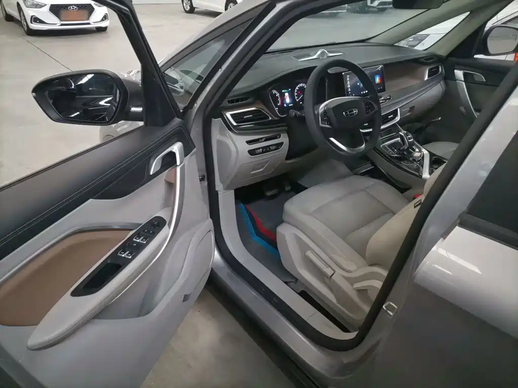 Geely Jia Ji — миниатюра 16