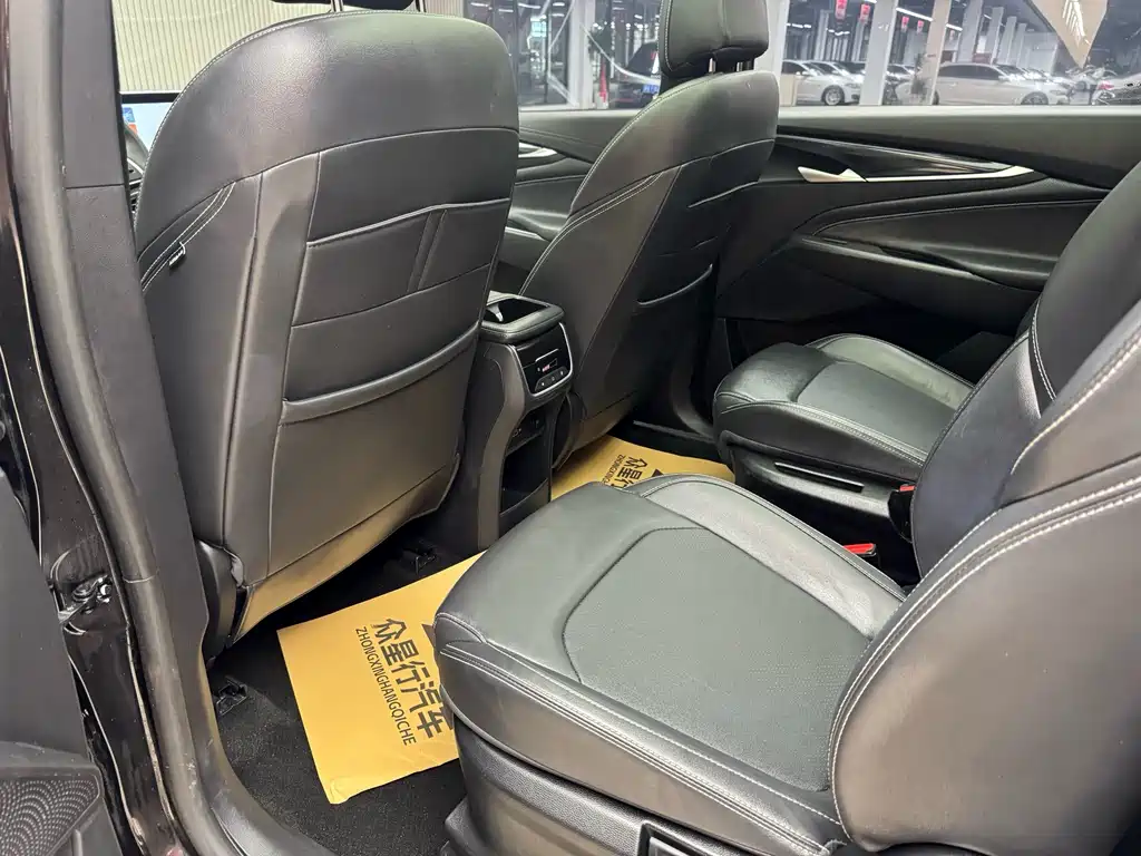 SAIC MAXUS CHASE G50