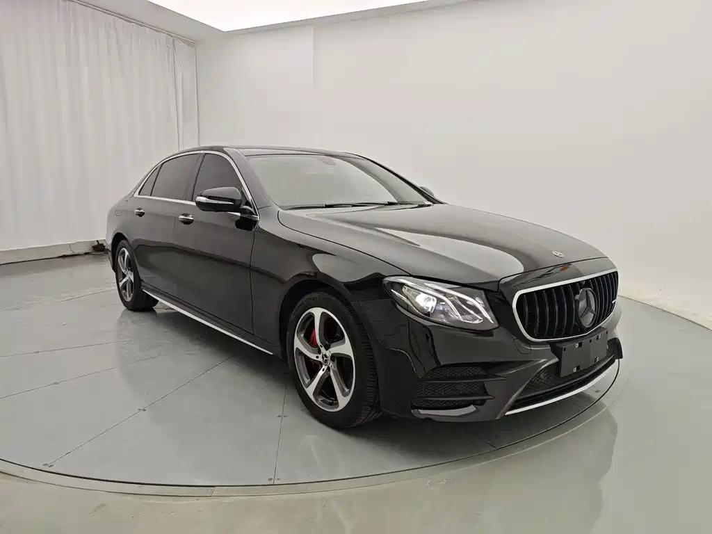 Mercedes-Benz E-Class — миниатюра 4