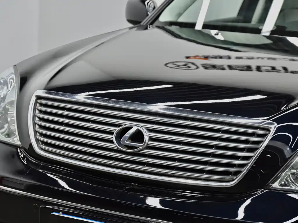 Lexus LS — миниатюра 34