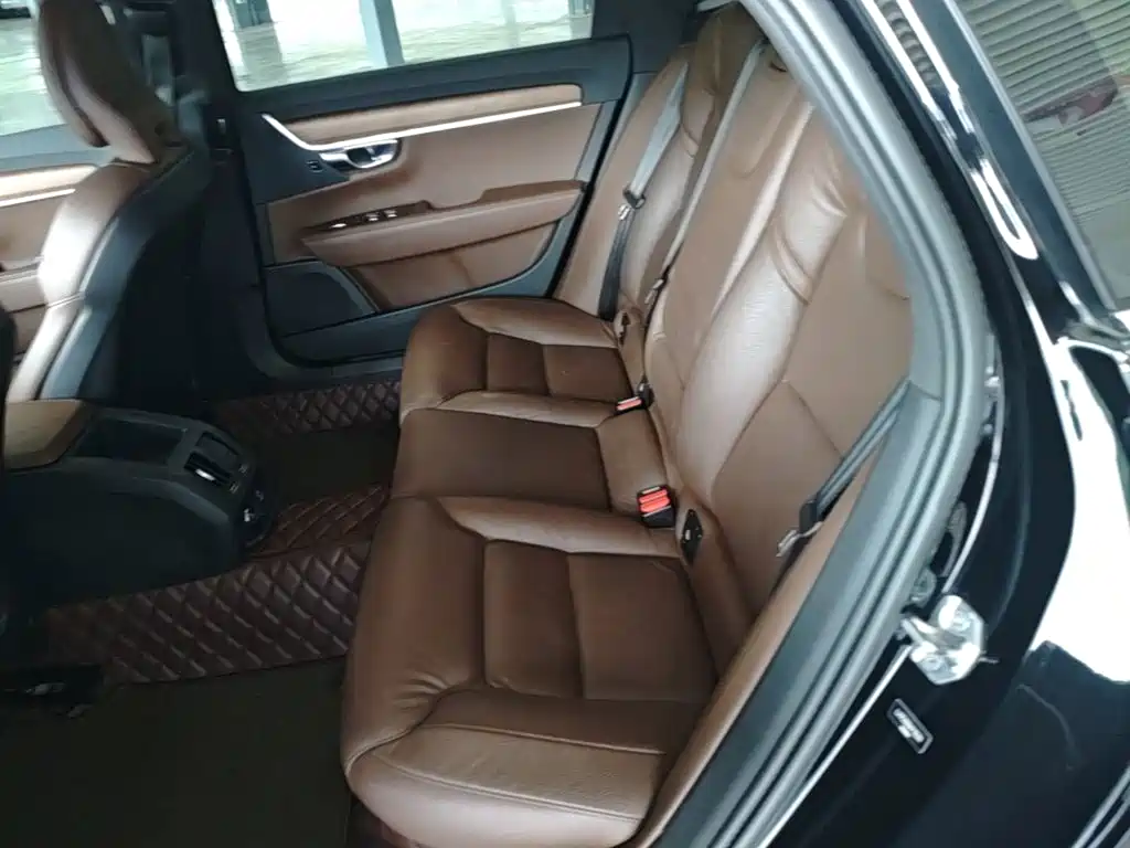 Volvo S90 — миниатюра 17