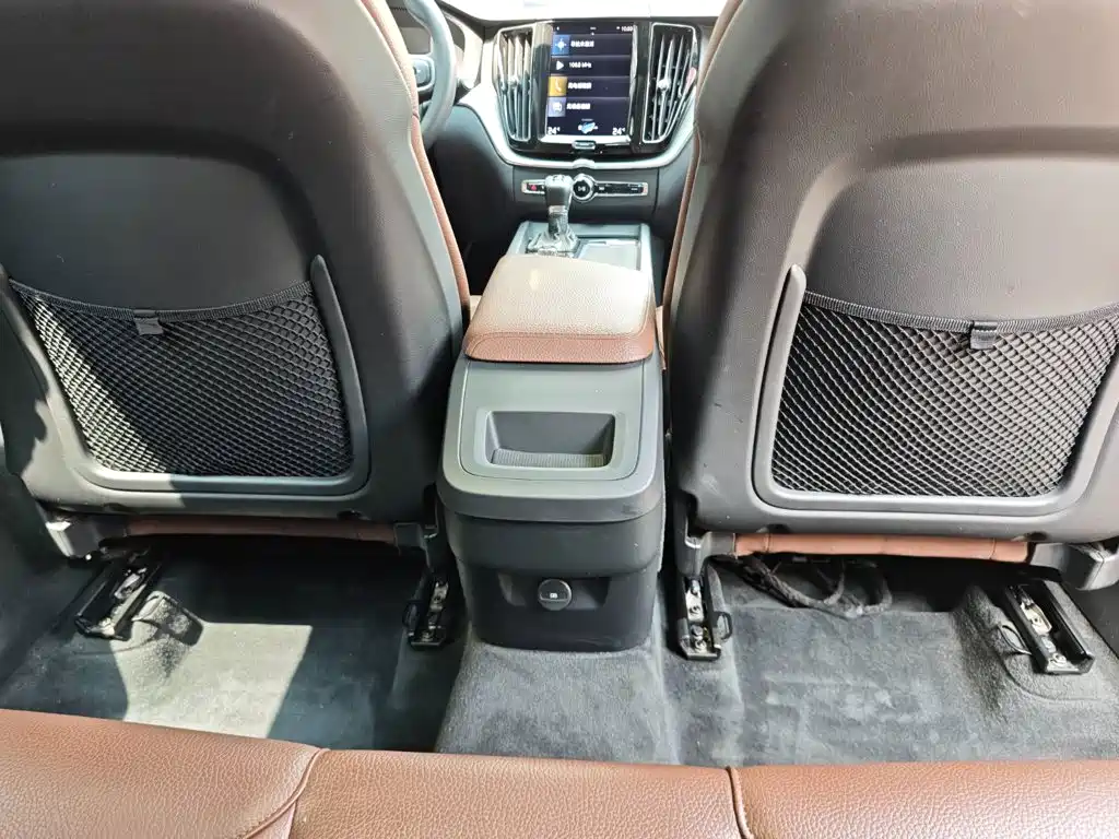 Volvo XC60 — миниатюра 26