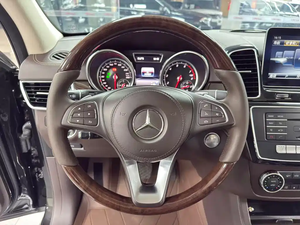 Mercedes-Benz GLS 2018 GLS 400 4MATIC