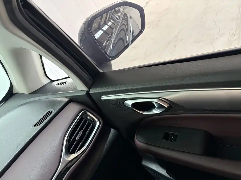 GAC Motor Trumpchi M6 — миниатюра 13