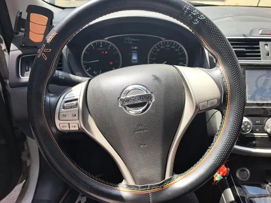 Nissan Tiida — миниатюра 15