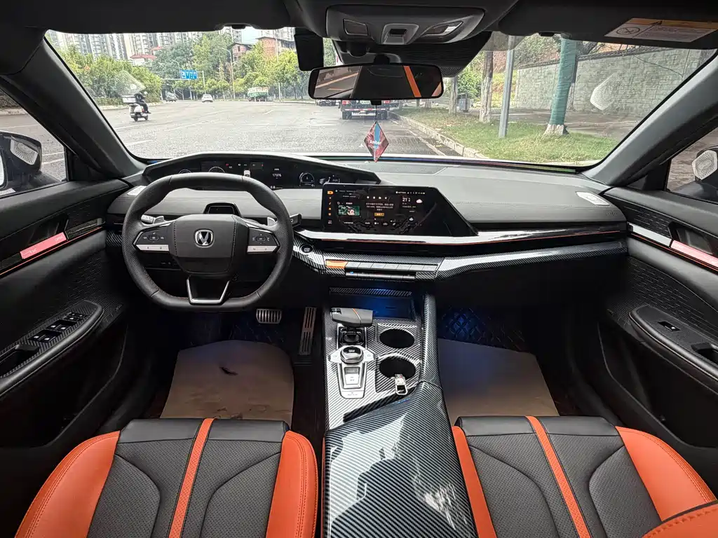 Changan UNI-V — миниатюра 7