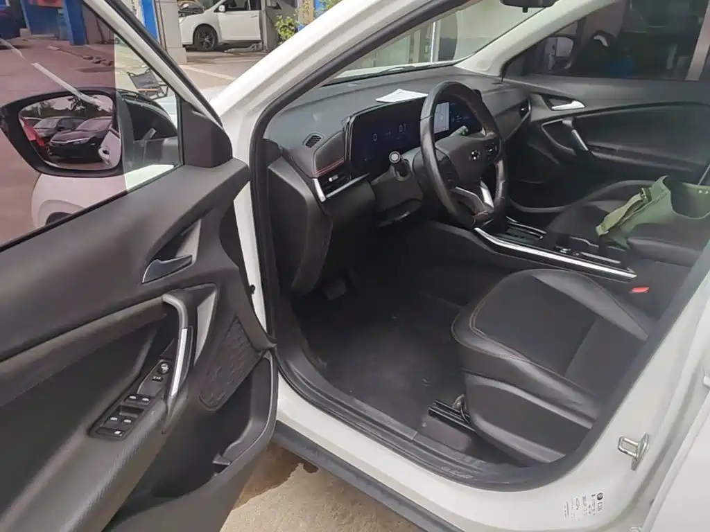 Chevrolet Trax — миниатюра 16