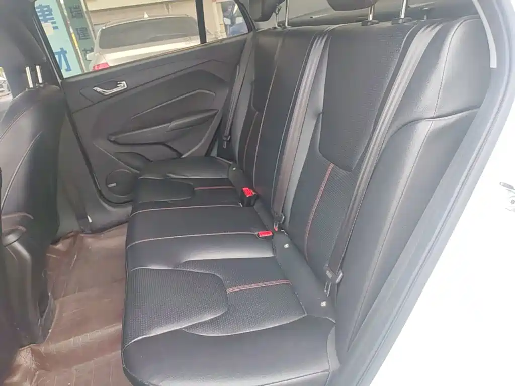 Chery Arrizo 5 — миниатюра 17