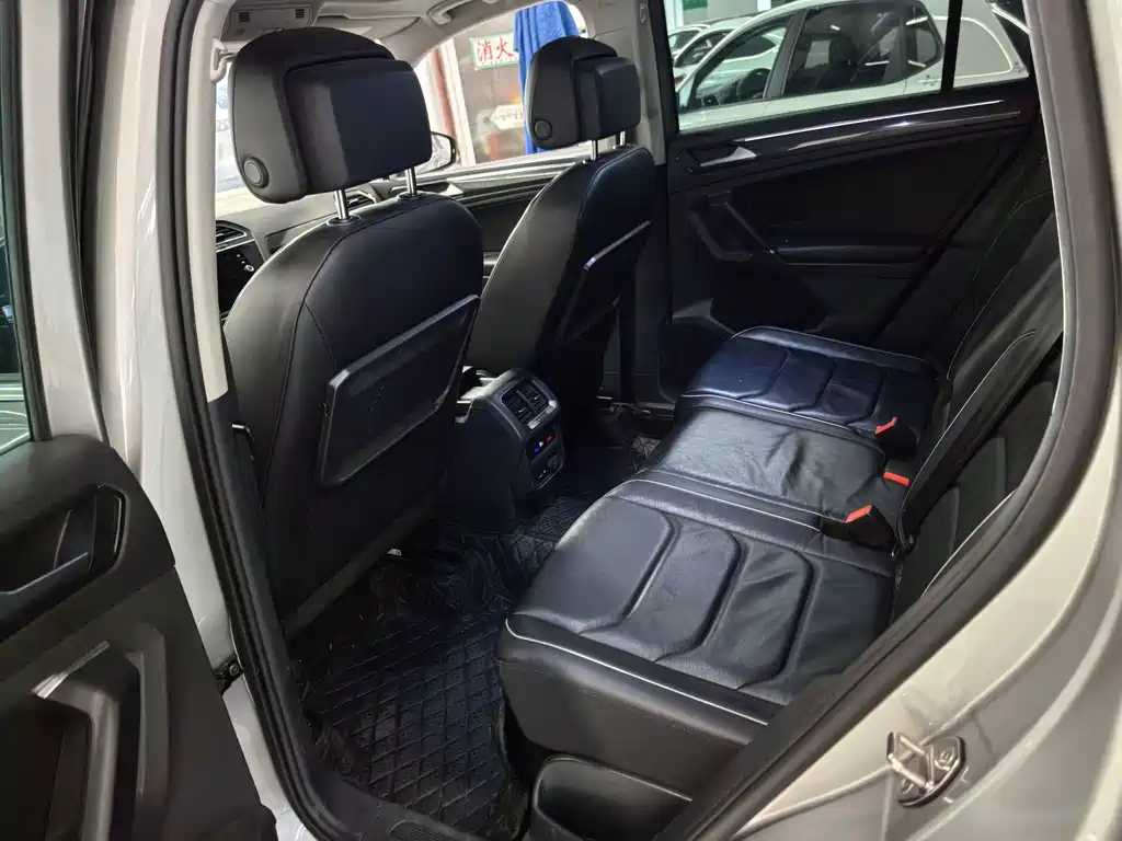 Volkswagen Tiguan 2018 330TSI